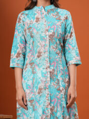 AADIVAA Floral Printed Mandarin Collar Straight Kurta - Image 3