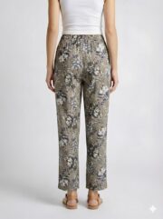 Elegant Grey Floral Printed Women’s Straight Fit Casual Pants with Elastic Waistband and Comfortable Everyday Wear Design - Image 3