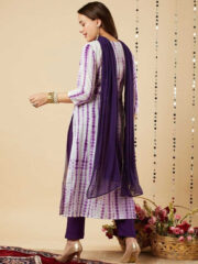 Women Cotton Rayon Kurta Pant Dupatta Set - Image 4