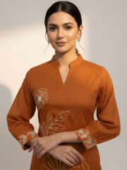 AADIVAA Women Floral Embroidered Regular Thread Work Pure Cotton Kurta with Trousers - Image 3